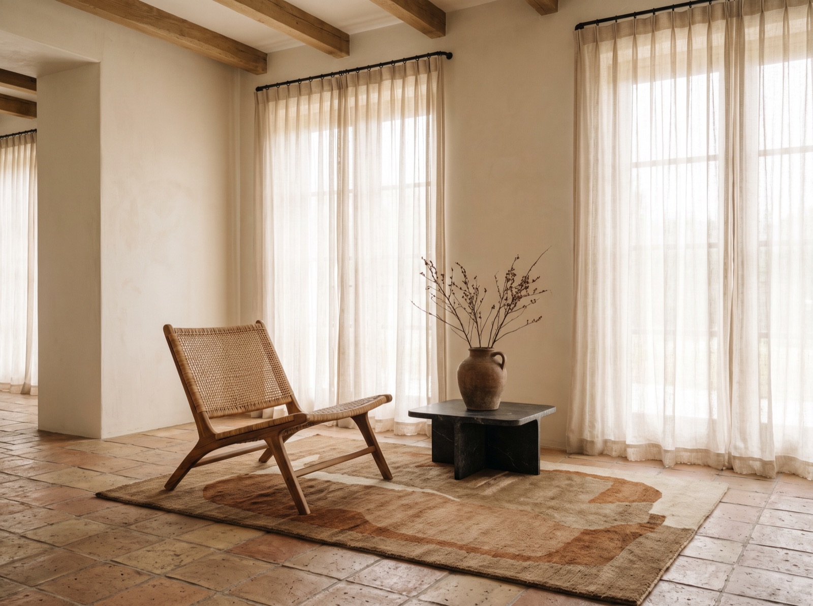 SUNDUS rug in a minimalist interior